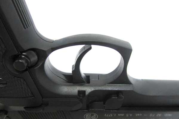 Пистолет Umarex пневм. Beretta M92 FS (чёрн. с чёрн. пласт. накладками) (419.00.00/419.00.60)