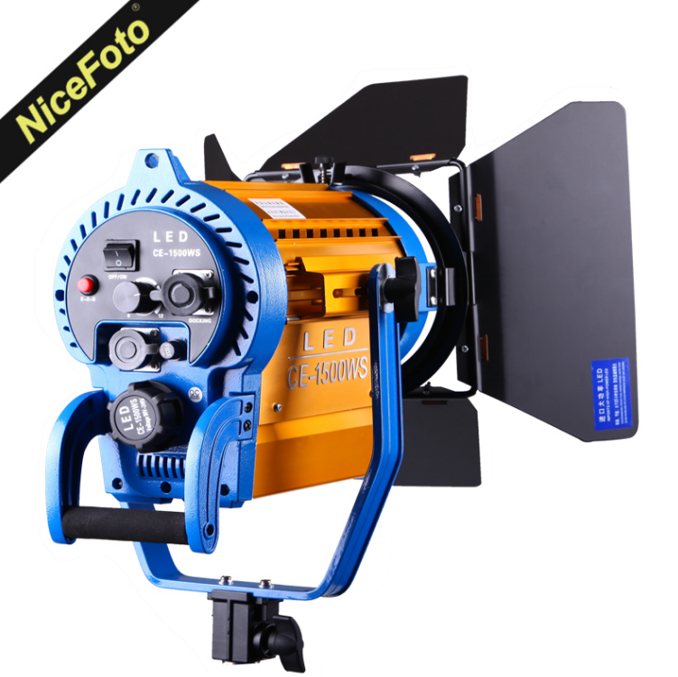 Осветитель светодиодный  NiceFoto CE-1500WS с линзой френеля (150 W LED)