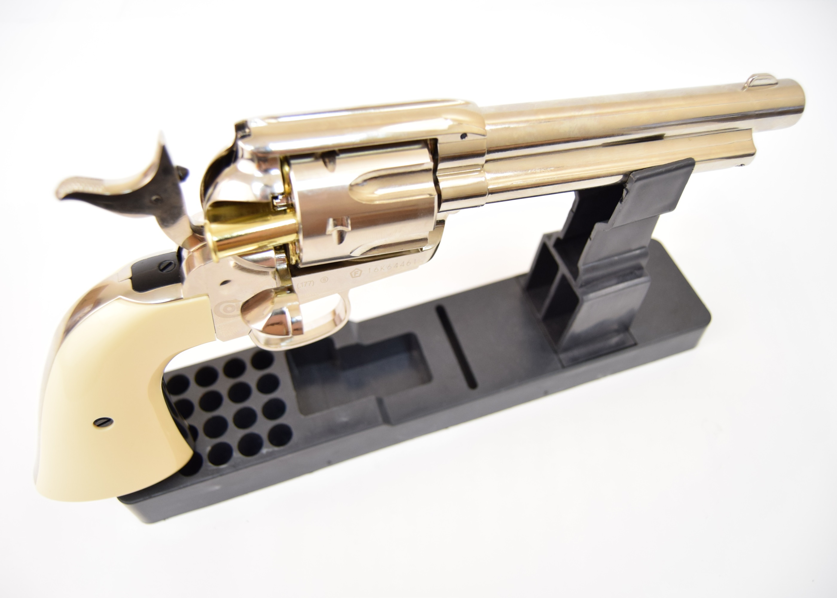 Револьвер Umarex пневматический Colt SAA 45 BB nickel, кал. 4,5мм (5.8309)