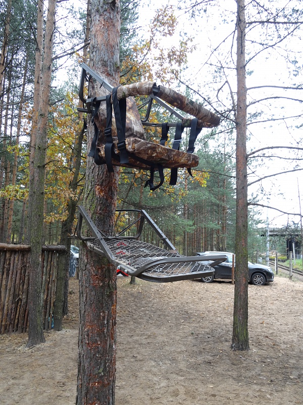 Лабаз-самолаз ShotTime Treestand, не требующий лестницы, сталь, камуфляж - лес, 98х62х30см., вес 15 кг. (ST-TR-17)